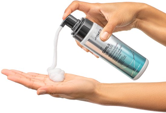 Joico Curls Like Us mousse - Smooth & Bounce hydraterend - 200 ml