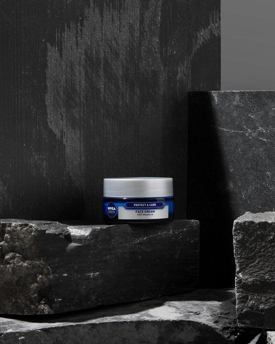 Nivea Men day cream - Protect & Care hydrating - aloe vera and vitamin B5 - normal and dry skin - 50 ml