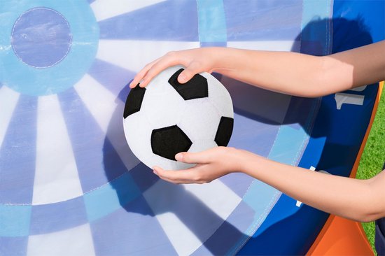 Bestway dartboard - opblaasbaar voetbal - inclusief 2 ballen