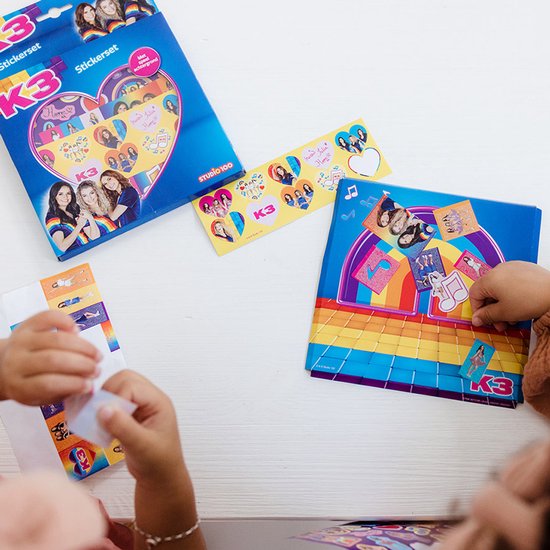 Totum K3 stickersets - 3 stickervellen met speelachtergrond - Studio 100 - vanaf 3 jaar