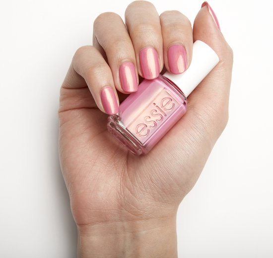 Essie nagellak - 680 One Way For One