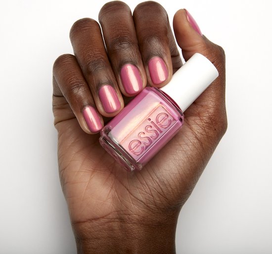 Essie nagellak - 680 One Way For One