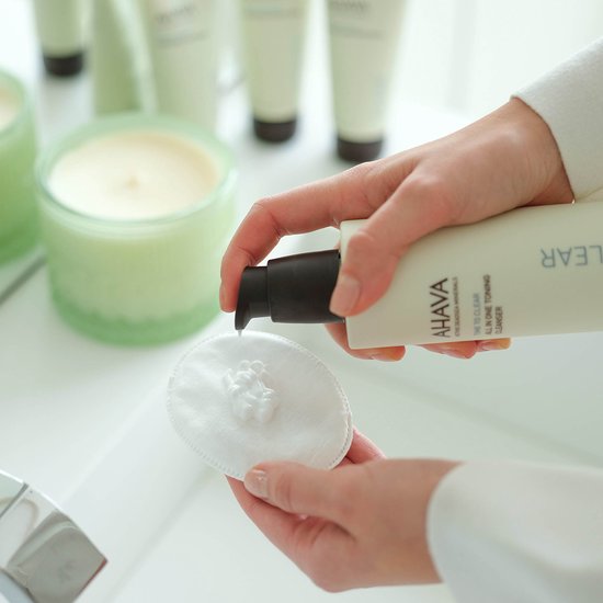 AHAVA reinigende lotion - verwijdert make-up en oogmake-up - vegan - alcohol- en parabenenvrij - 250 ml