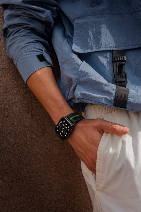Motorola Moto Watch smartwatch - OLED - IP68 - sportief
