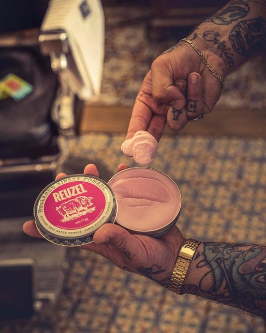 Reuzel haarpomade - Extreme Hold matte special pink edition - 113 gram