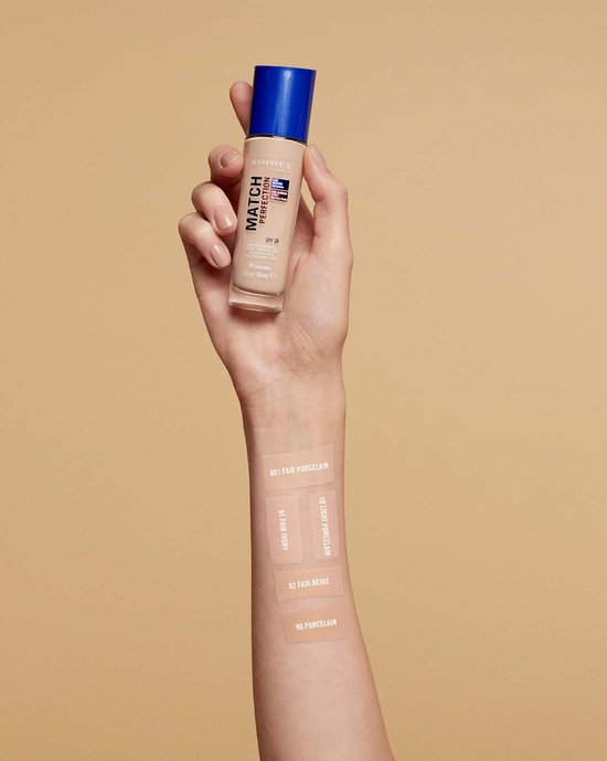 Rimmel London Match Perfection foundation - 102 Light Nude