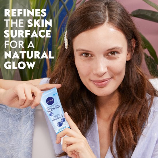 Nivea gezichtsscrub - egaliserende bio rijst en bio blauwe bes - normale huid - 75 ml