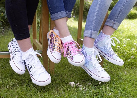 Edding 4500 Textile marker set of 4 - round nib 2-3 mm washing machine resistant - Black Red Blue Green