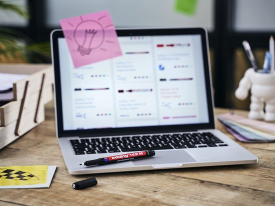 Edding 142 M permanent pen set of 4 - round nib 1 mm - assorted colours