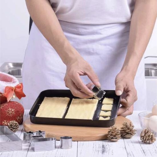 Ruhhy gingerbread house mold set of 10 - cookie cutters - Christmas