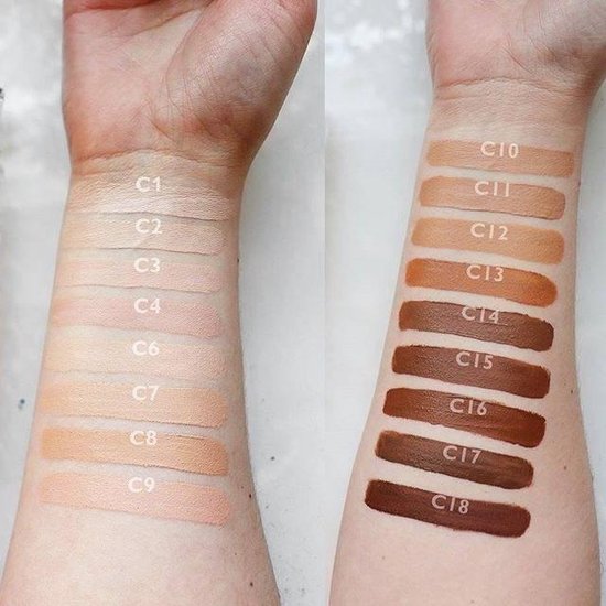 Makeup Revolution Conceal & Define concealer - 3,4 ml - C3