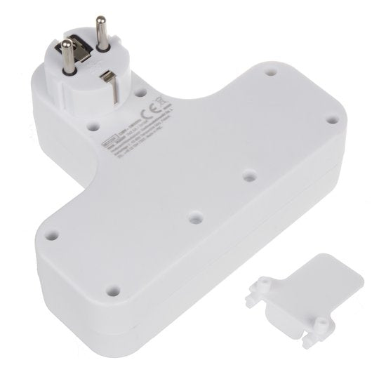 Maclean viervoudige stopcontact - type E Schuko schakelaar - 2×2,5A 2×16A