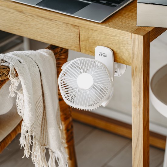 Adler AD 7335 ventilator - draagbaar met klem en LED-verlichting - 3 snelheden - oplaadbaar via USB - 6 watt - Wit