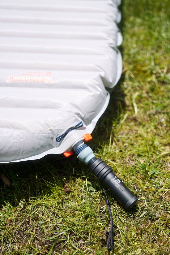 Flextail Zero Pump elektrische mini luchtpomp - draagbaar oplaadbaar USB-C - 35 g - met 6 opzetstukken