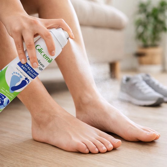 Voetendeodorant en schoenenspray - tegen zweetvoeten en stinkende schoenen - 150 ml