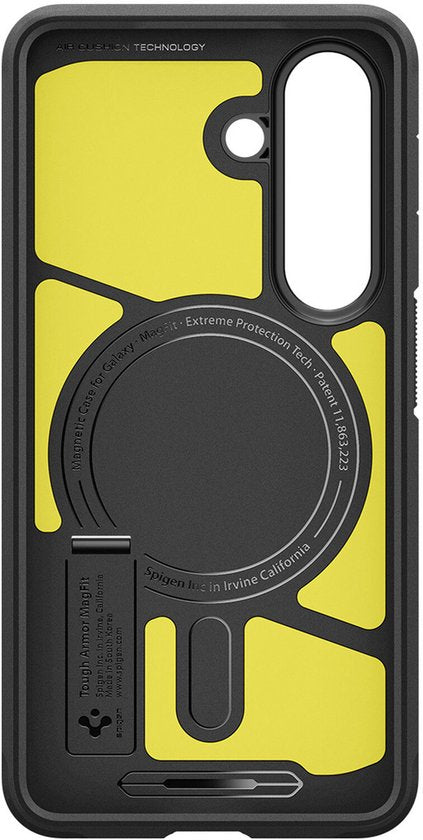 Spigen Tough Armor MagFit hoesje - geschikt voor Samsung Galaxy S26 - Zwart