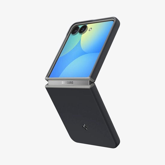 Spigen Nano Pop MagFit backcover hoesje - Samsung Galaxy Z Flip 8 - MagSafe/Qi2 - Zwart